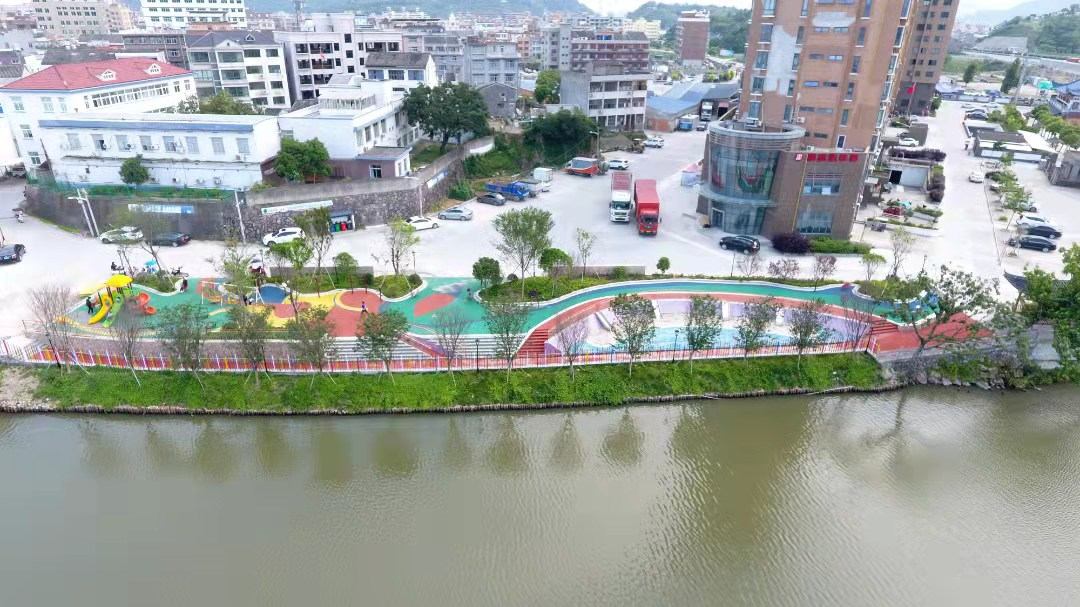 绿色环境打造行动——乐清市蒲岐镇：东干河边“画”了生态健康步道，滨水“绿丝带”喊你打卡