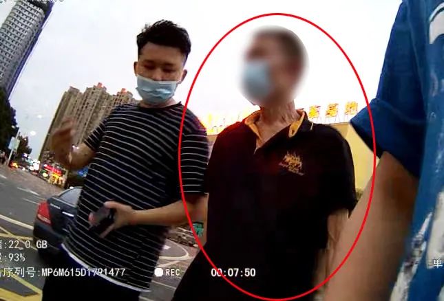 假“行长”骗走30万 警察叔叔:抓!