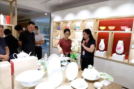 王丽峰副主席率队赴广东、福建考察陶瓷产业发展