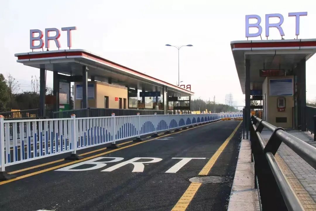 交管部门出“新招” 优化BRT专用车道专用时段