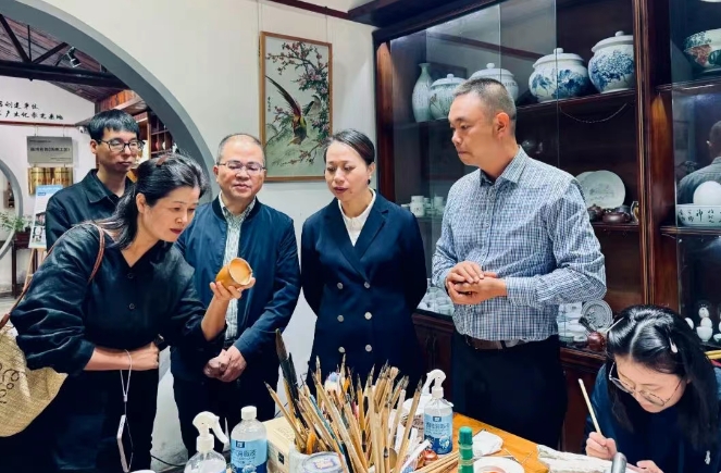 ΪƽųԶչײߣȥЩط