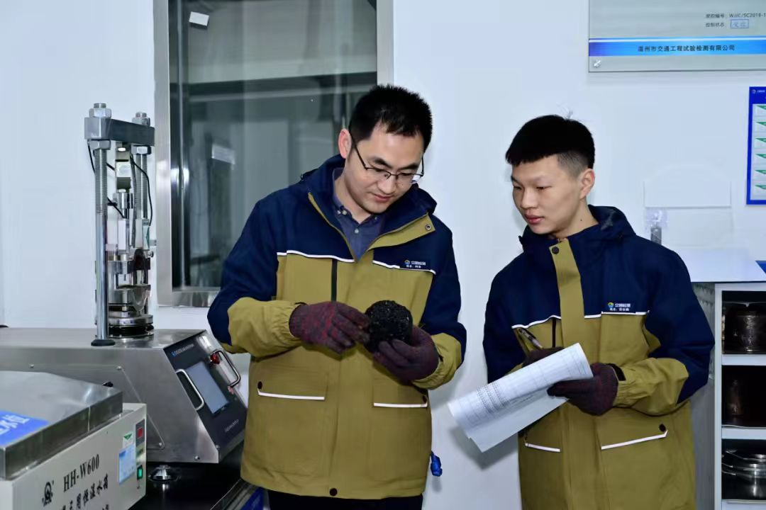 ���н�ͨ���̼������߼����˲Ż������Խ�������ƺ�