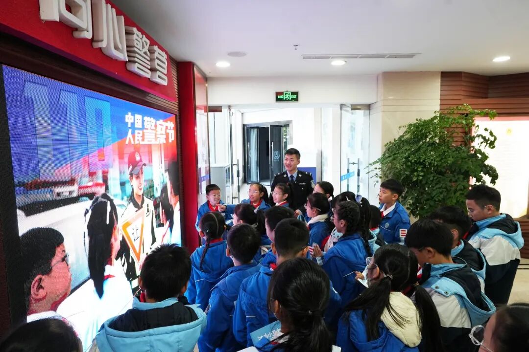 ��̽�ء���Ӫ��������ֱ������������Ҫ�����족