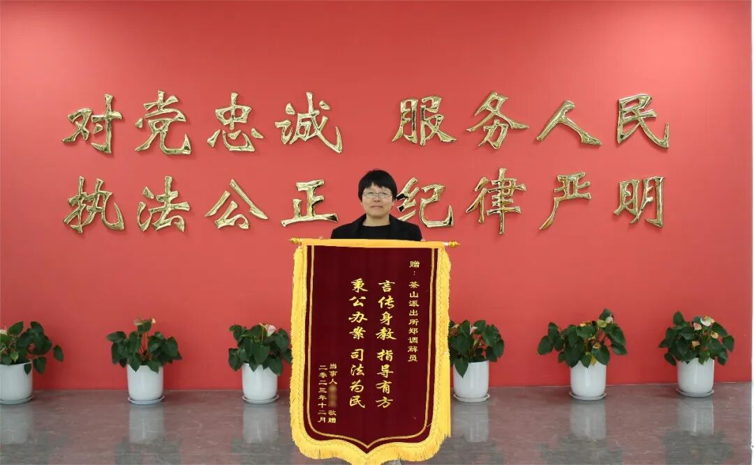 ����1300���������Ͷ�ߣ���ɽ�ɳ�����λ֣�����զ�����ģ�